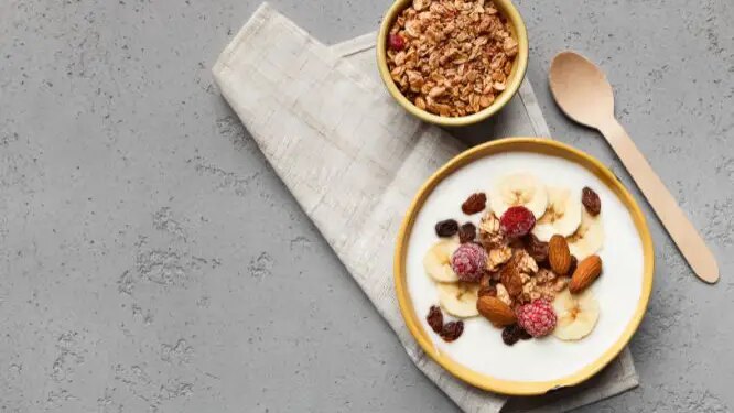 Kefir for Breakfast: Benefits & Breakfast Ideas