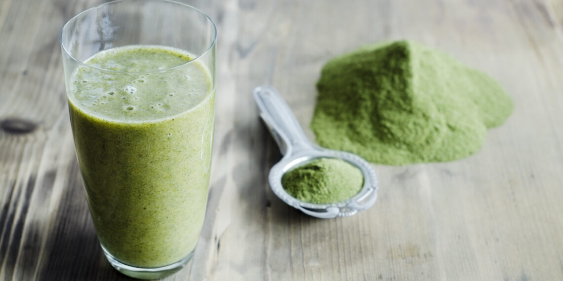 8 Best Superfood Supplements, Per Nutritionists