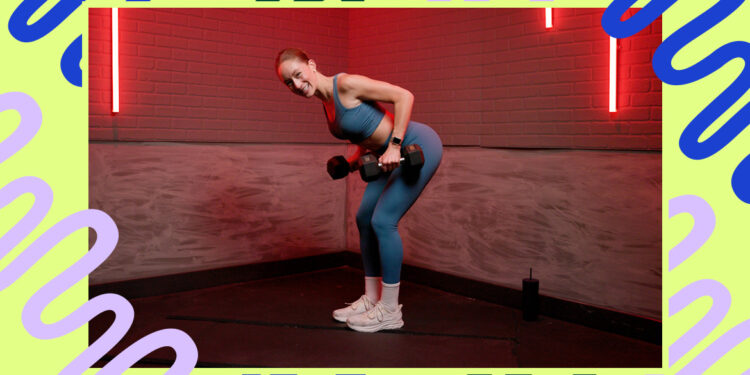 A Chest and Back Dumbbell Workout That Also Works Your Abs