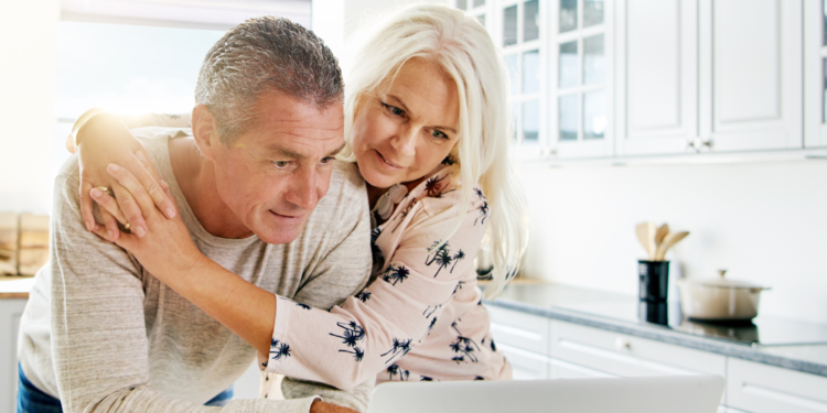 Can You Drink Alcohol with Delta-8?