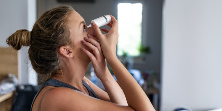 Why Are My Eyes Red When I Wake Up?