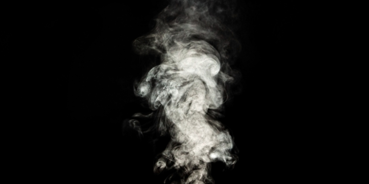 How Hemp-Based Products Help in Quitting Smoking: Case Studies– The Trost