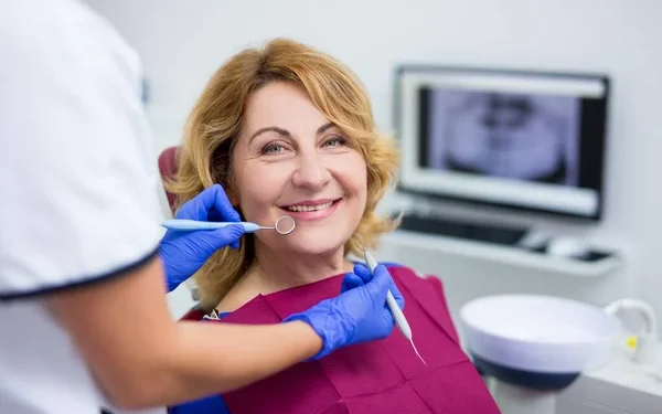 8 Crucial Dental Care Tips for Seniors