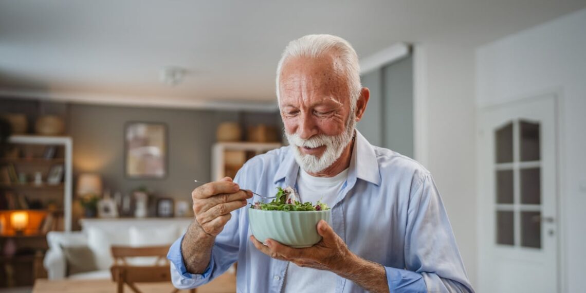 Harvard’s Alternative Healthy Eating Index may boost physical and mental aging