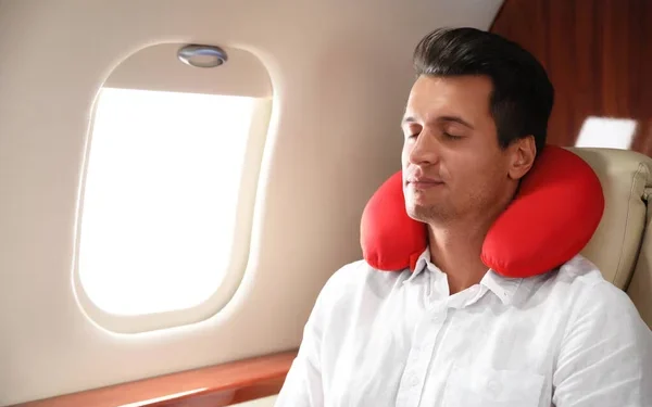 8 Reliable Health Benefits of A Travel Neck Pillow