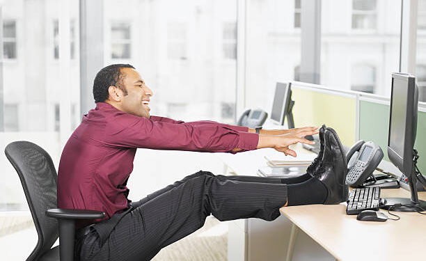 7 Awesome Fitness Tips For People With Desk Jobs