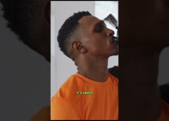 💧 Are You Hydrated? The Pinch Test You Can Do Right Now #hydrationtest #skinturgor